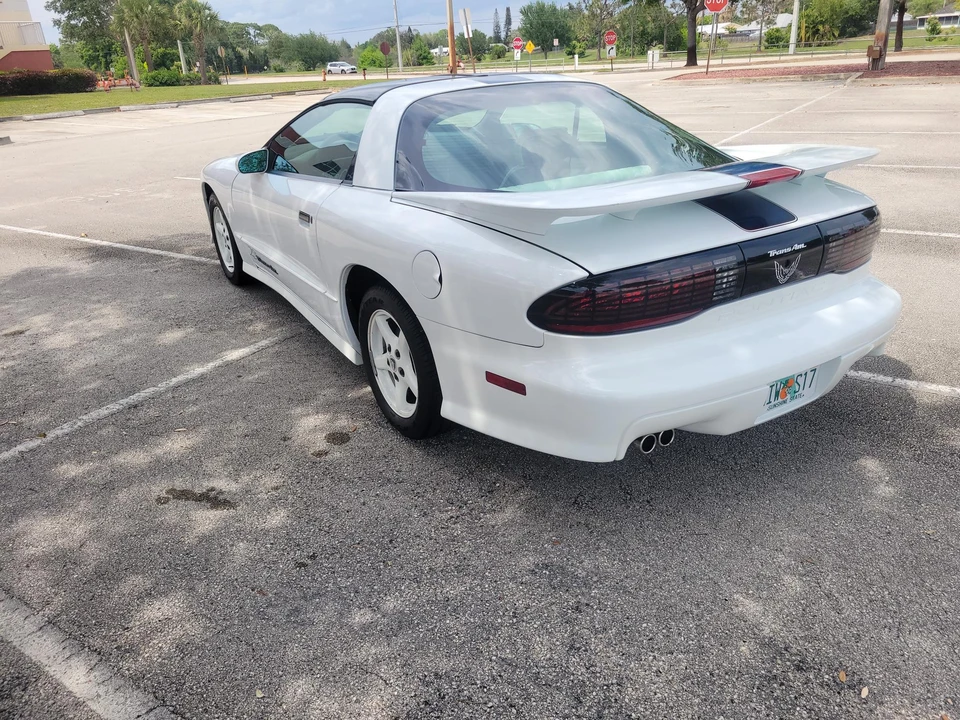 1994 Pontiac Firebird Trans Am 4th Gen - Image 21 of 31