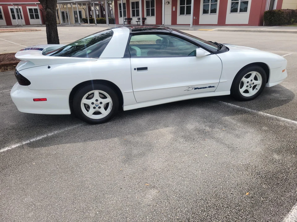 1994 Pontiac Firebird Trans Am 4th Gen - Image 12 of 31