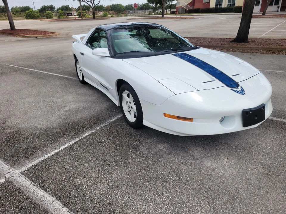 1994 Pontiac Firebird Trans Am 4th Gen - Image 6 of 31
