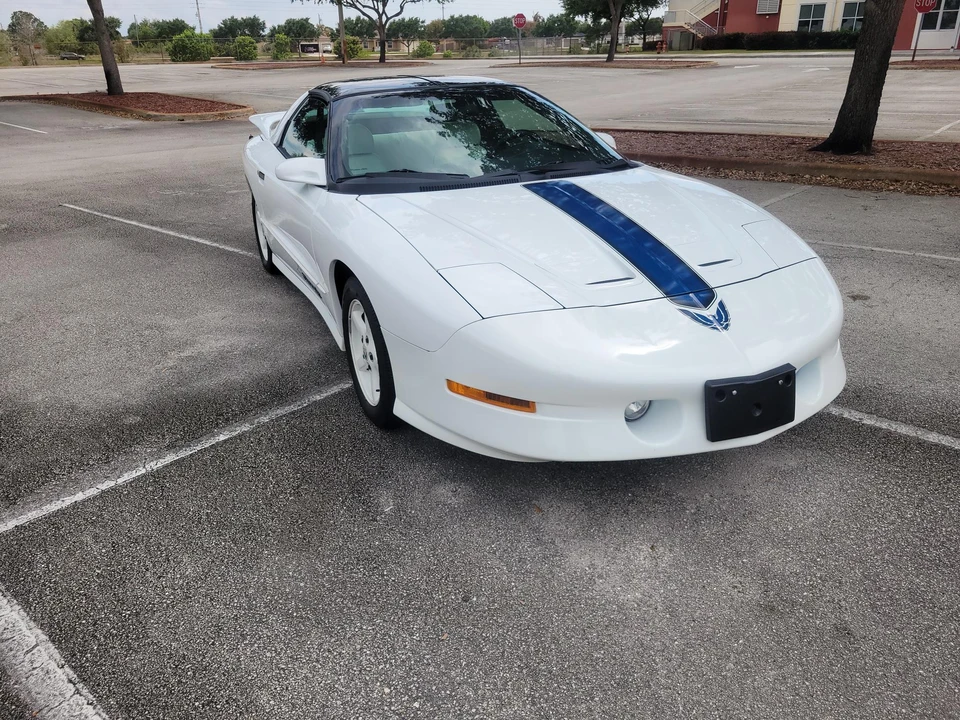 1994 Pontiac Firebird Trans Am 4th Gen - Image 5 of 31