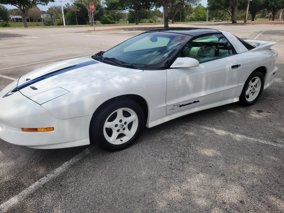 1994 Pontiac Firebird Trans Am 4th Gen - Image 3 of 31