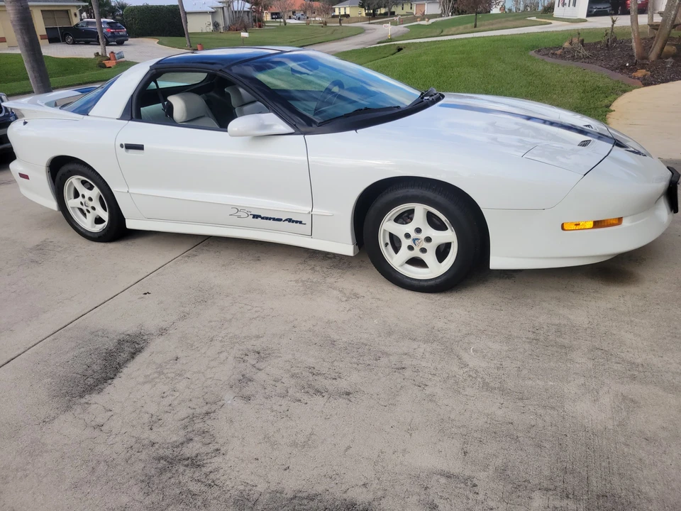 1994 Pontiac Firebird Trans Am 4th Gen - Image 26 of 31