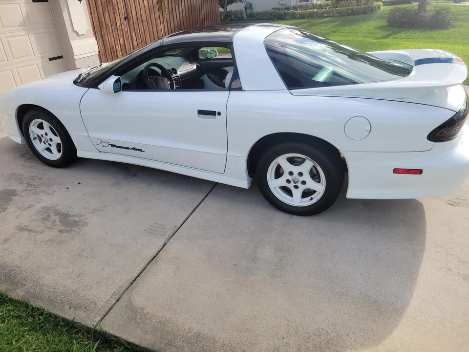 1994 Pontiac Firebird Trans Am 4th Gen - Image 30 of 31