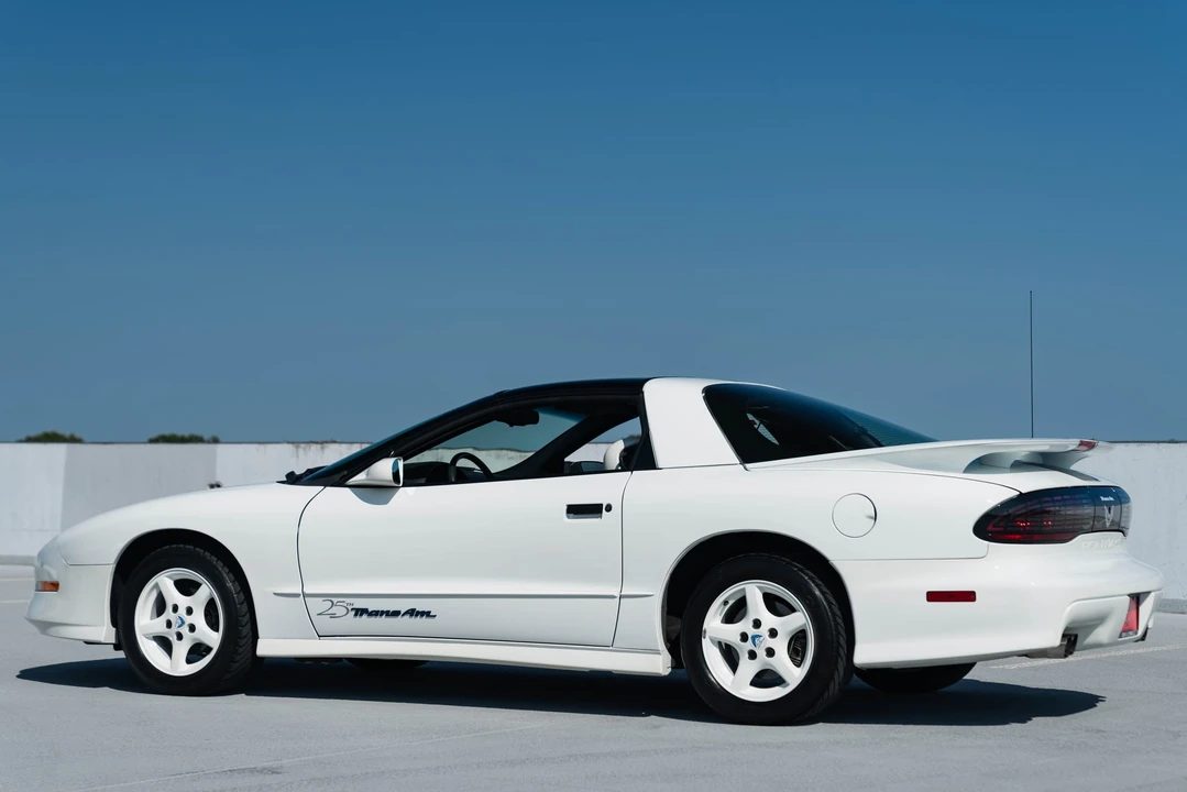 1994 Pontiac Firebird Trans Am 4th Gen - Image 8 of 31