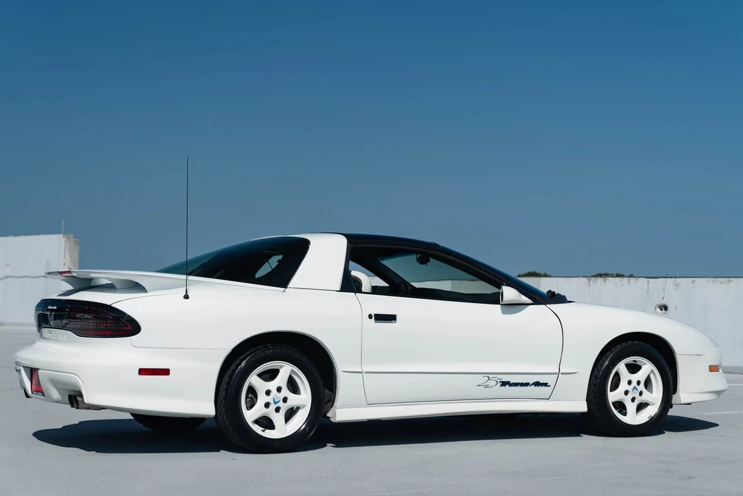 1994 Pontiac Firebird Trans Am 4th Gen - Image 10 of 31