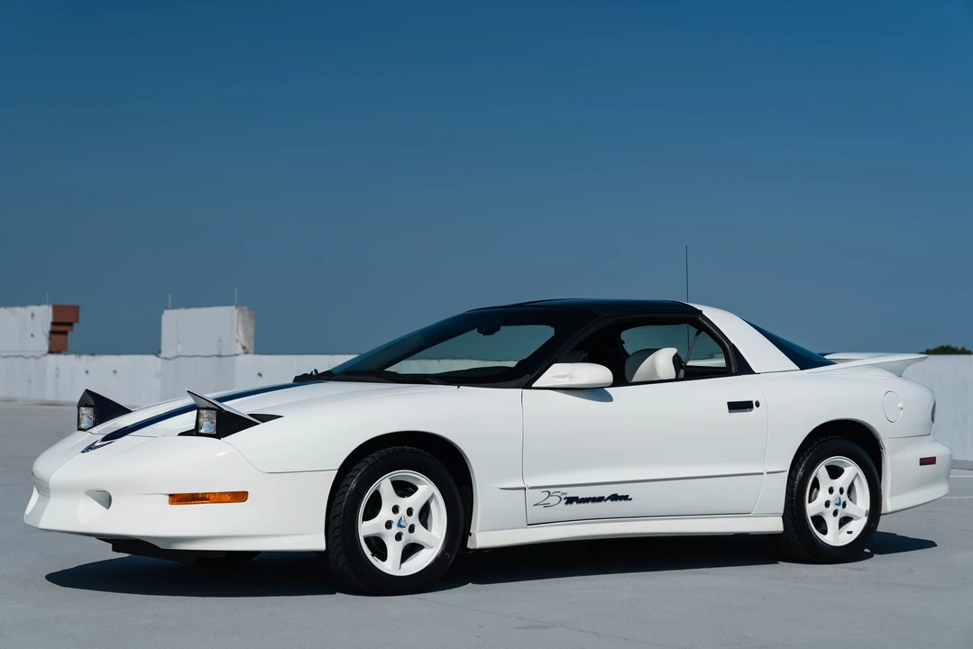 1994 Pontiac Firebird Trans Am 4th Gen - Image 5 of 31