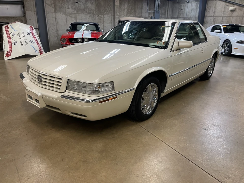 1995 Cadillac Eldorado 12th Gen - Image 2 of 31
