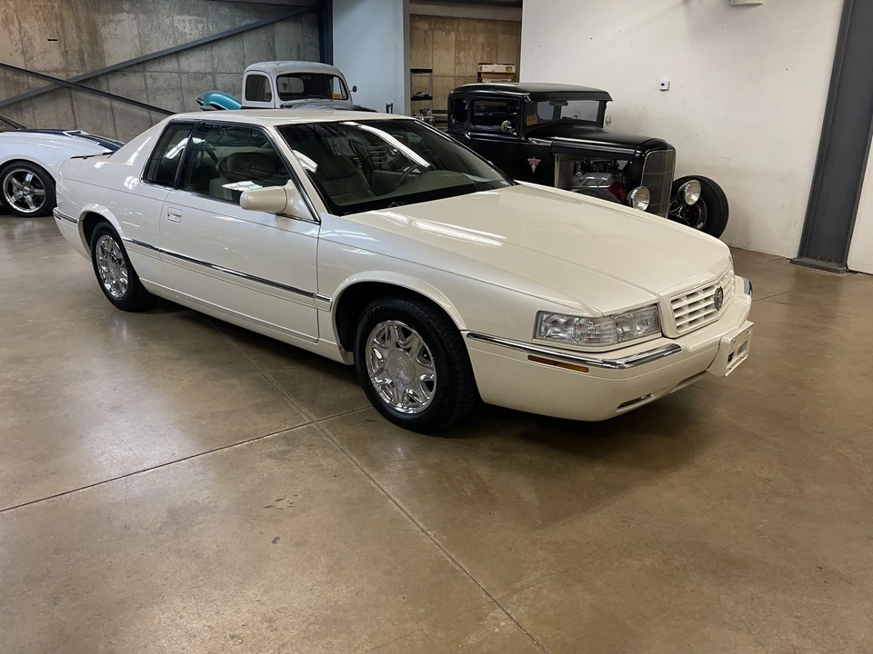 1995 Cadillac Eldorado 12th Gen - Image 4 of 31