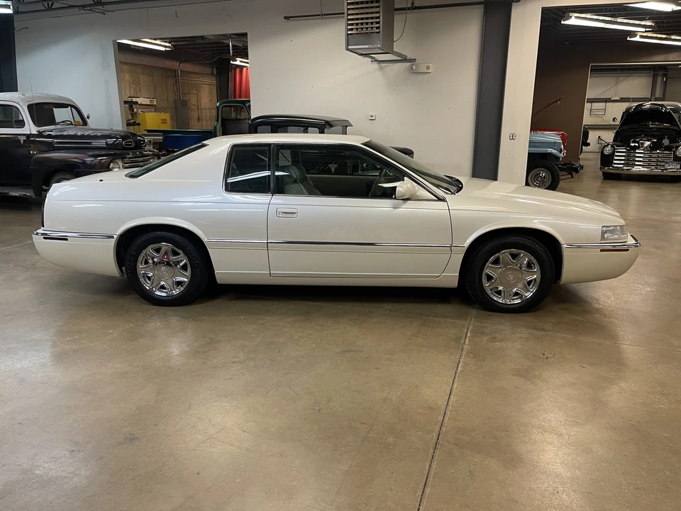 1995 Cadillac Eldorado 12th Gen - Image 5 of 31