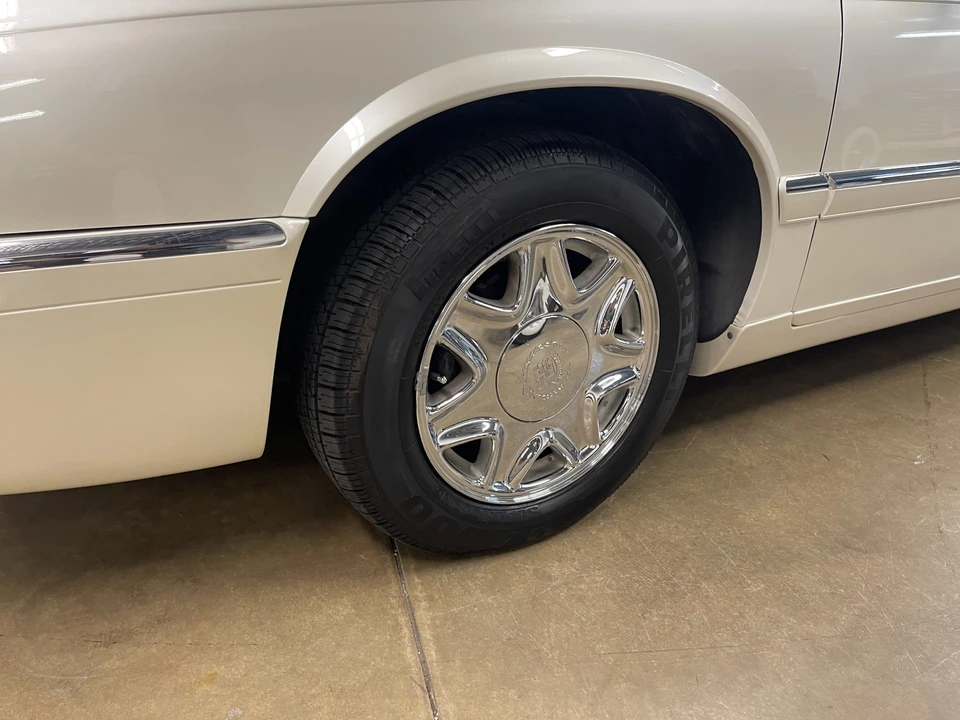 1995 Cadillac Eldorado 12th Gen - Image 29 of 31