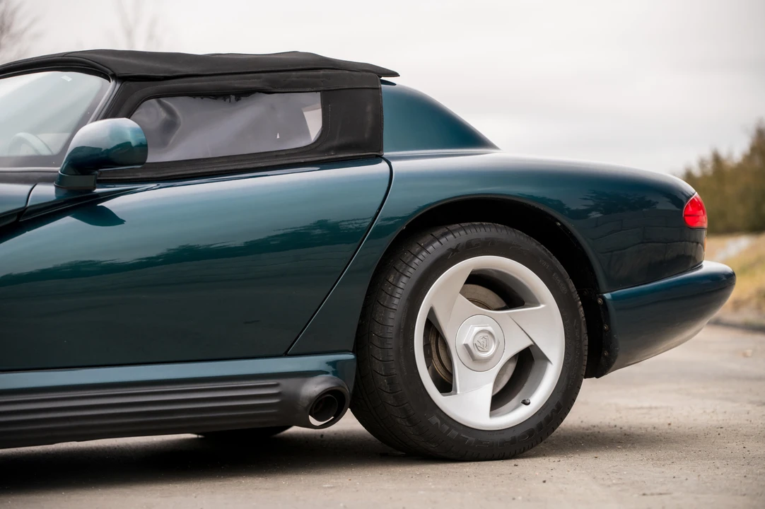 1995 Dodge Viper 1st Gen - Image 19 of 31