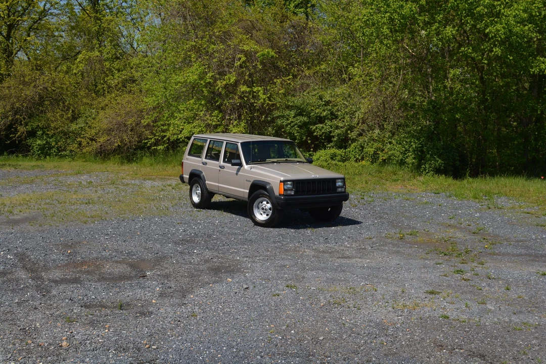 1995 Jeep XJ Cherokee - Image 17 of 31