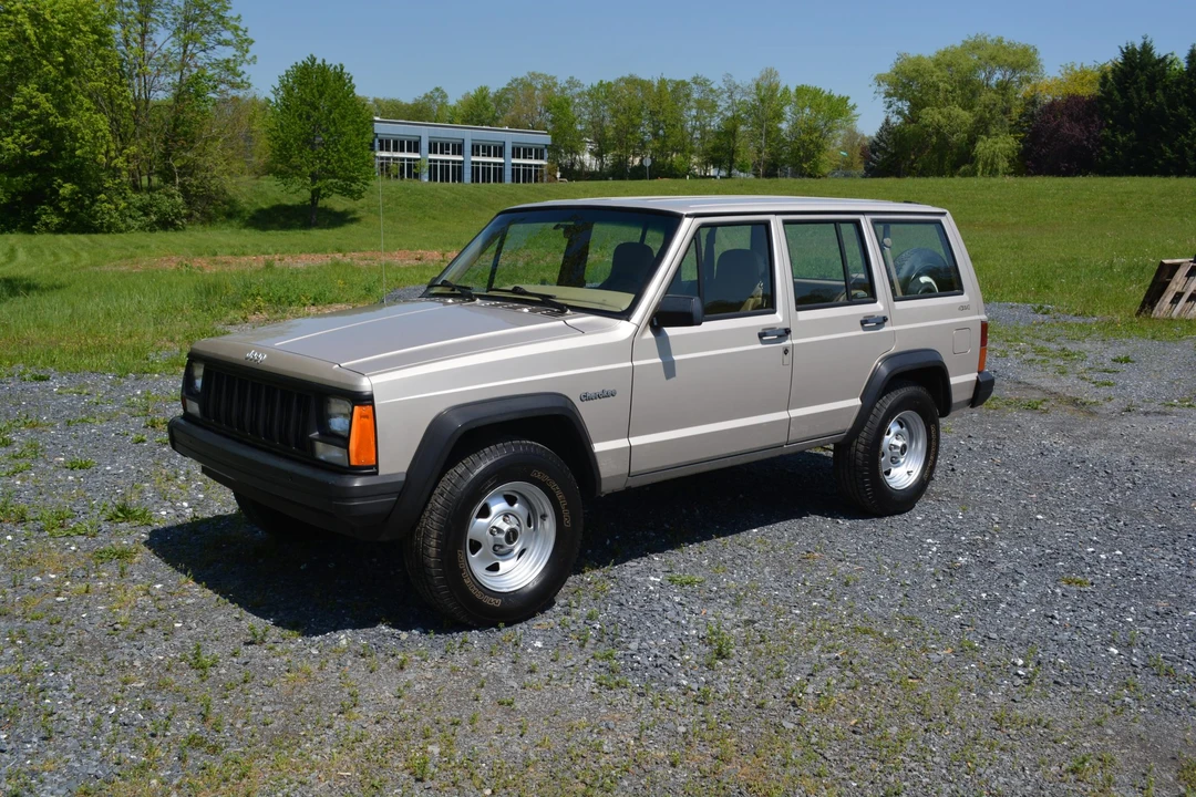 1995 Jeep XJ Cherokee - Image 4 of 31