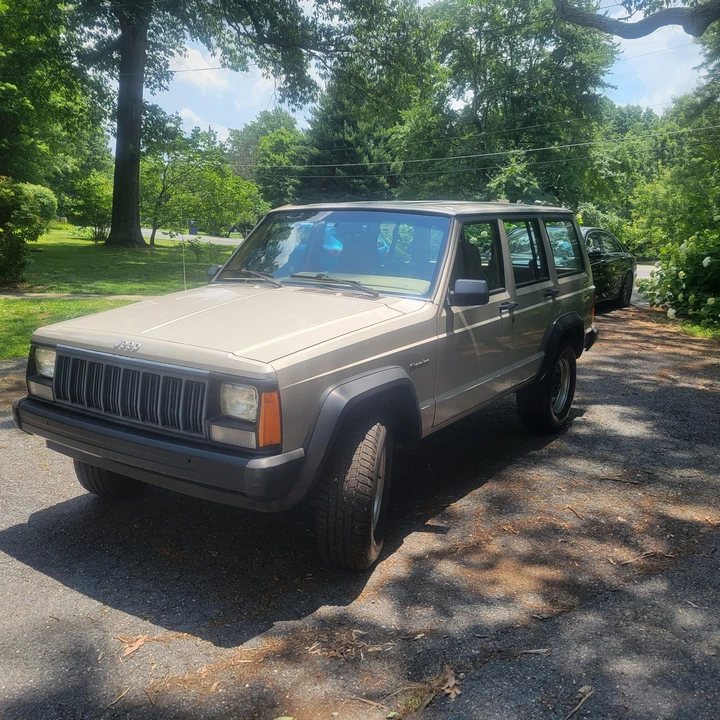 1995 Jeep XJ Cherokee - Image 3 of 31