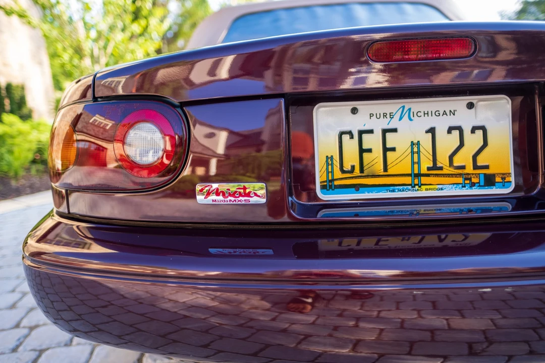1995 Mazda NA MX-5 Miata - Image 28 of 31