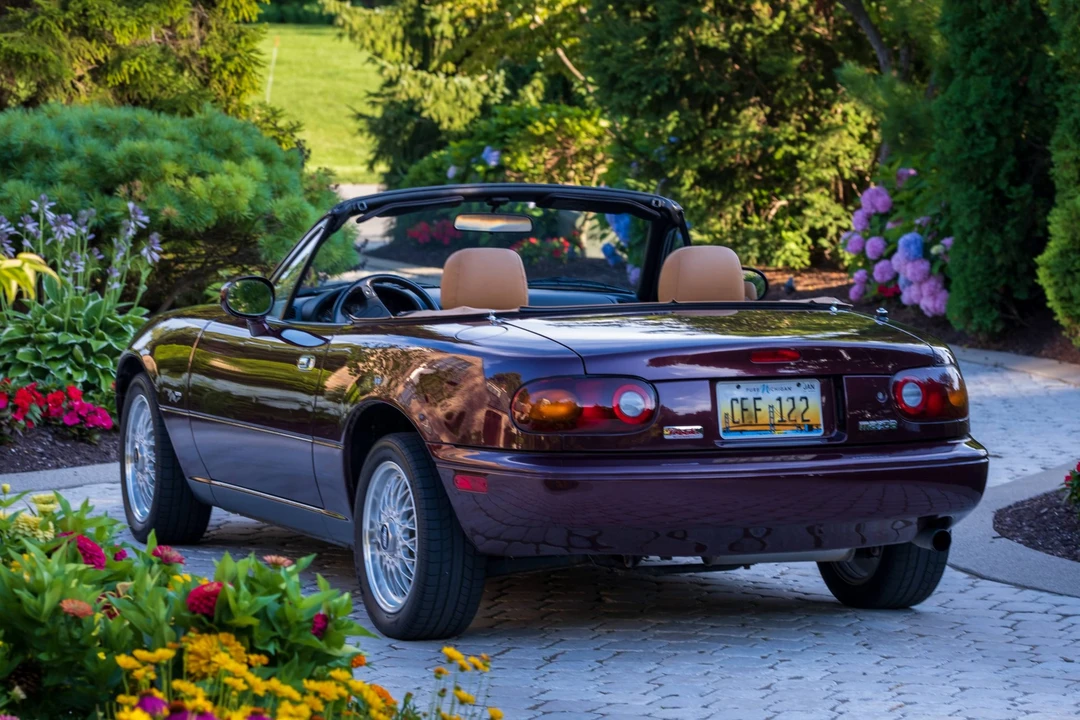 1995 Mazda NA MX-5 Miata - Image 8 of 31