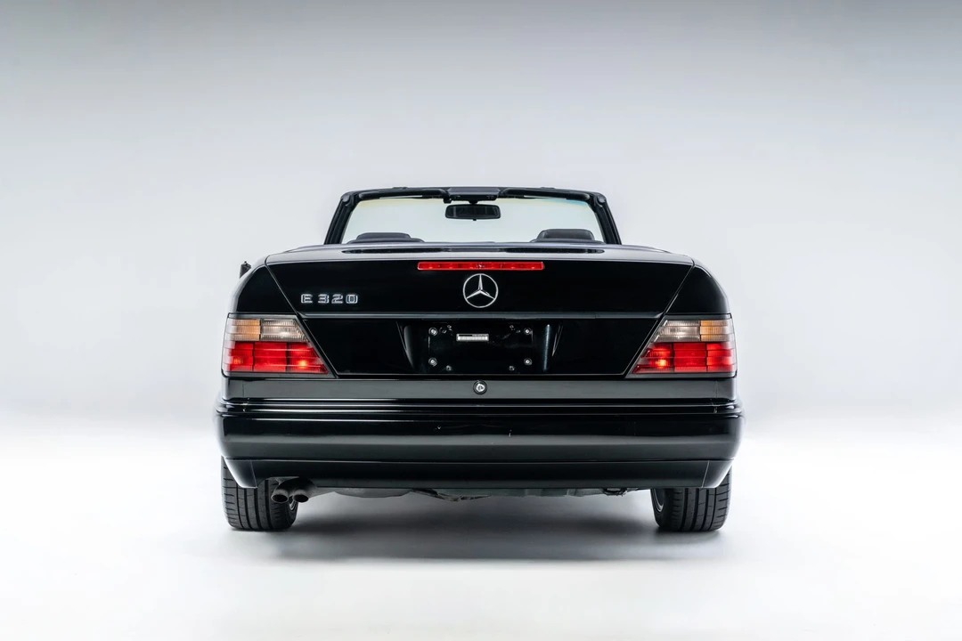 1995 Mercedes-Benz W124 E-Class - Image 13 of 31