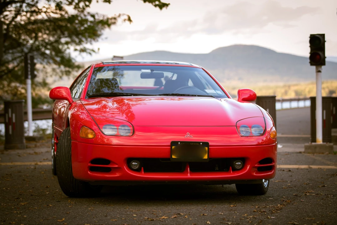 1995 Mitsubishi 3000GT Series 2 - Image 2 of 31