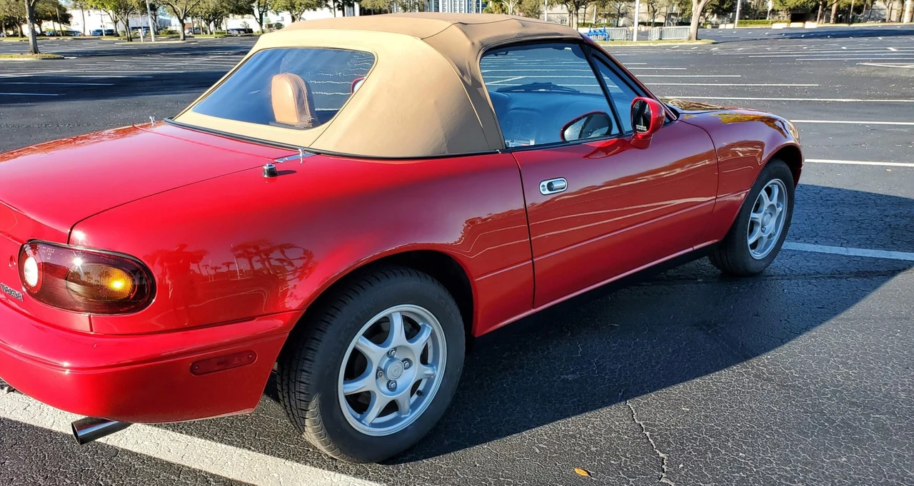 1996 Mazda NA MX-5 Miata - Image 17 of 31