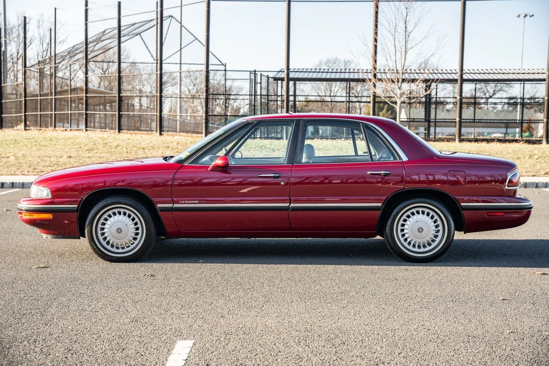 1997 Buick LeSabre - Image 24 of 31