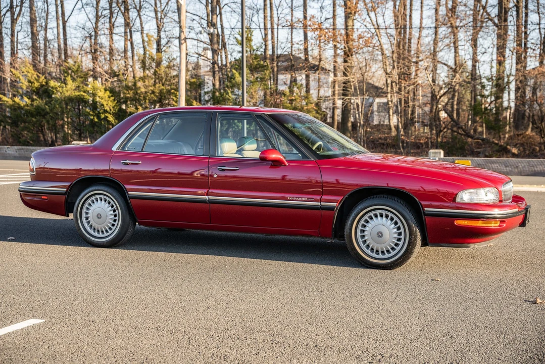1997 Buick LeSabre - Image 12 of 31