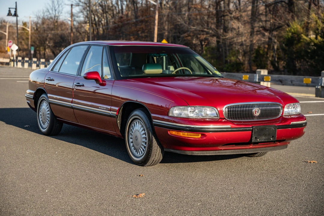 1997 Buick LeSabre - Image 10 of 31