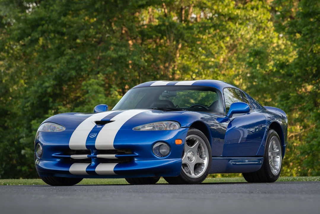 1997 Dodge Viper GTS 2nd Gen - Image 2 of 31