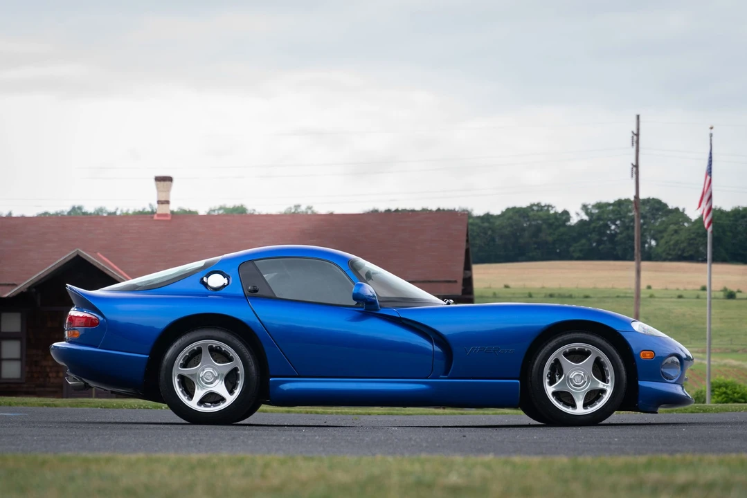 1997 Dodge Viper GTS 2nd Gen - Image 8 of 31