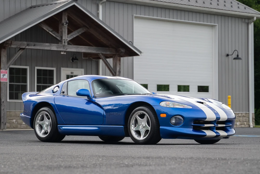 1997 Dodge Viper GTS 2nd Gen - Image 9 of 31
