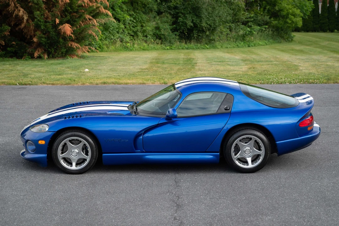 1997 Dodge Viper GTS 2nd Gen - Image 12 of 31