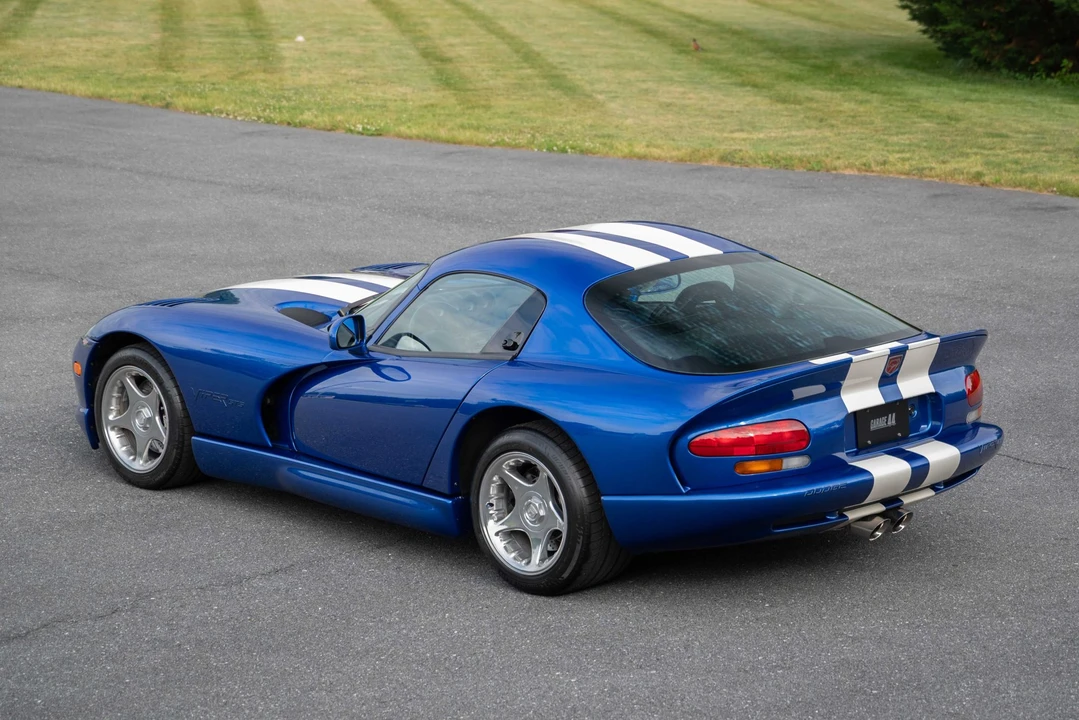 1997 Dodge Viper GTS 2nd Gen - Image 13 of 31