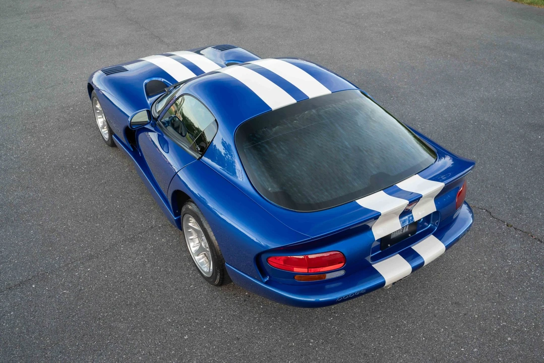 1997 Dodge Viper GTS 2nd Gen - Image 21 of 31
