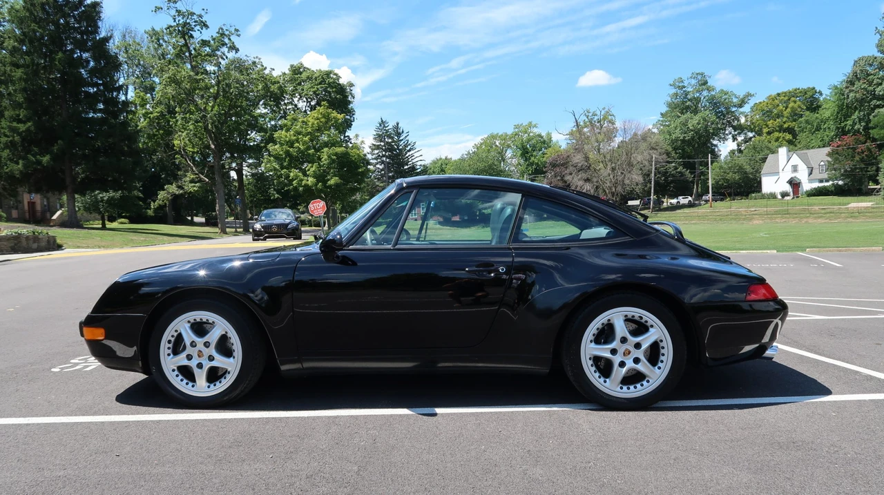 1997 Porsche 993 Carrera - Image 8 of 31