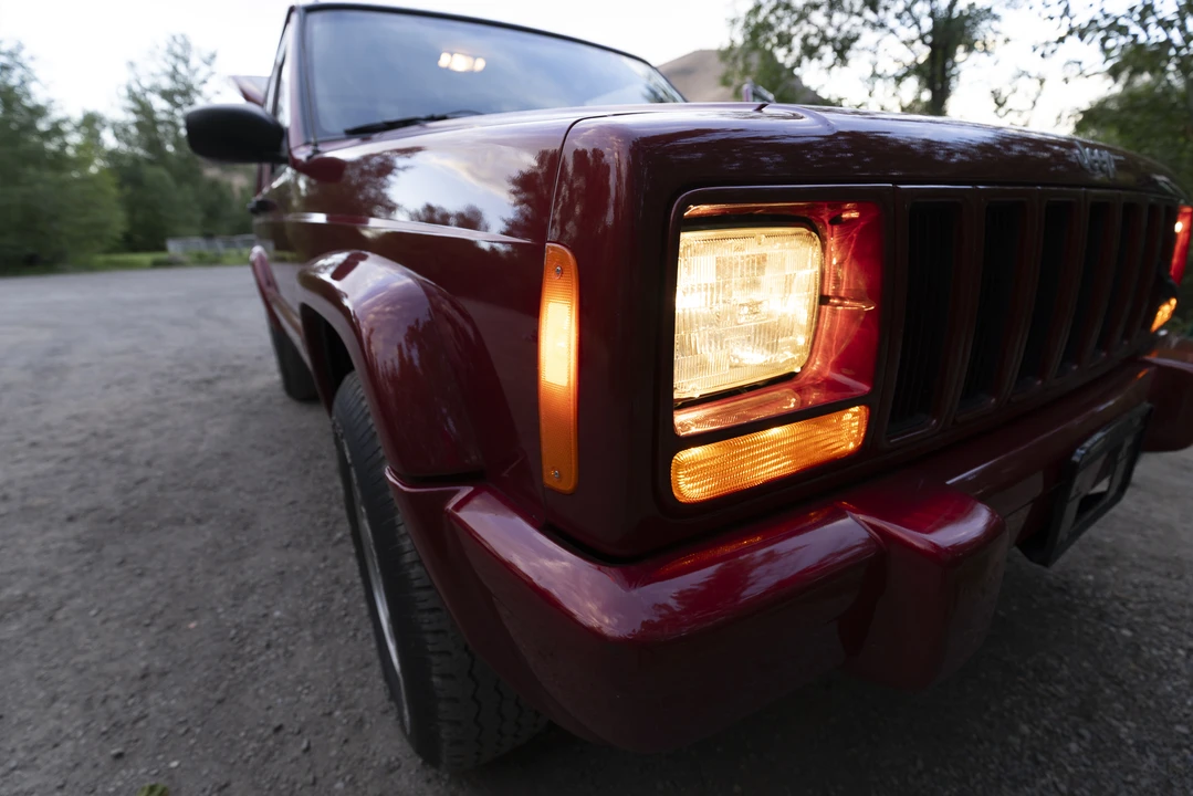 1998 Jeep XJ Cherokee - Image 27 of 31
