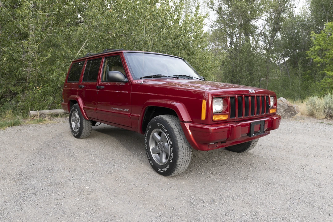 1998 Jeep XJ Cherokee - Image 14 of 31