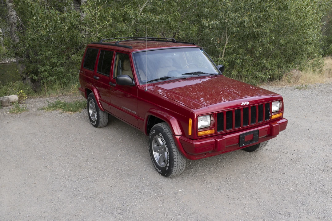 1998 Jeep XJ Cherokee - Image 15 of 31