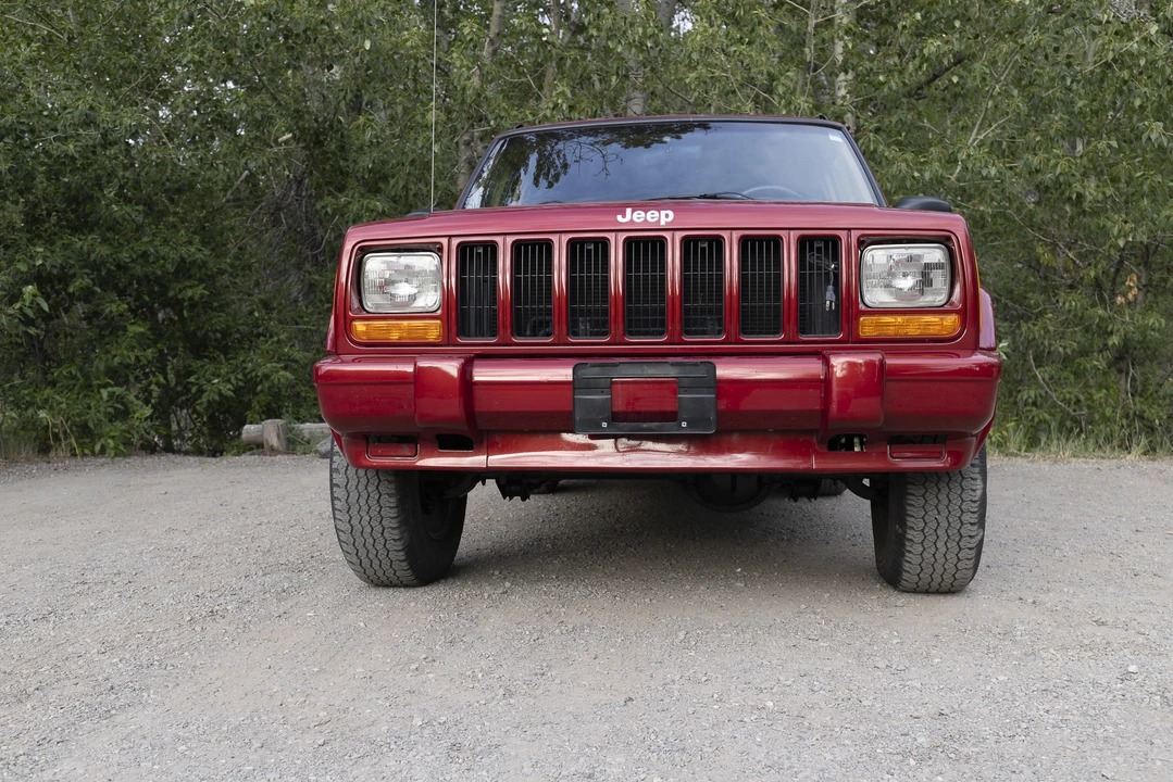 1998 Jeep XJ Cherokee - Image 19 of 31