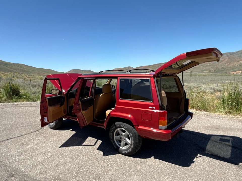 1998 Jeep XJ Cherokee - Image 26 of 31