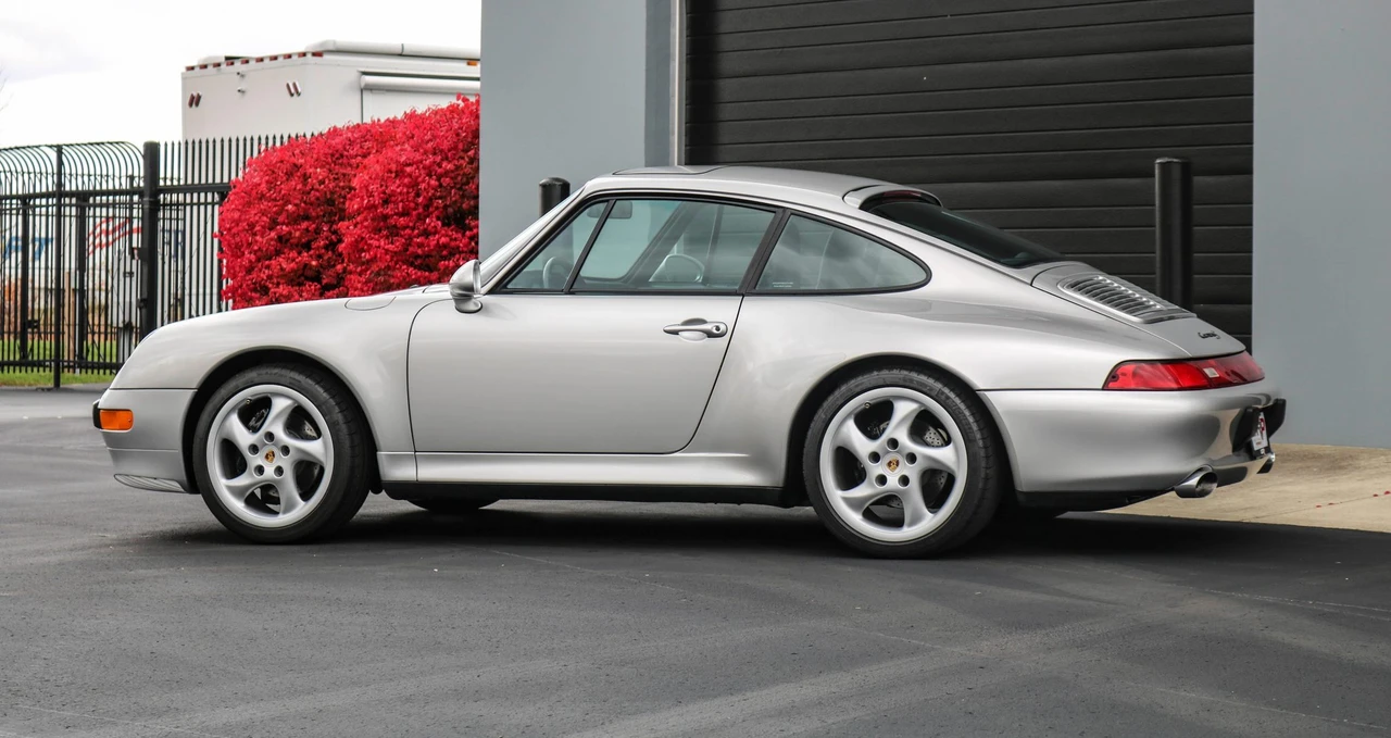 1998 Porsche 993 Carrera - Image 11 of 31