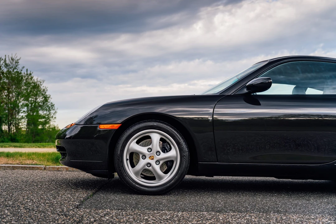 1999 Porsche 996 Carrera - Image 25 of 31