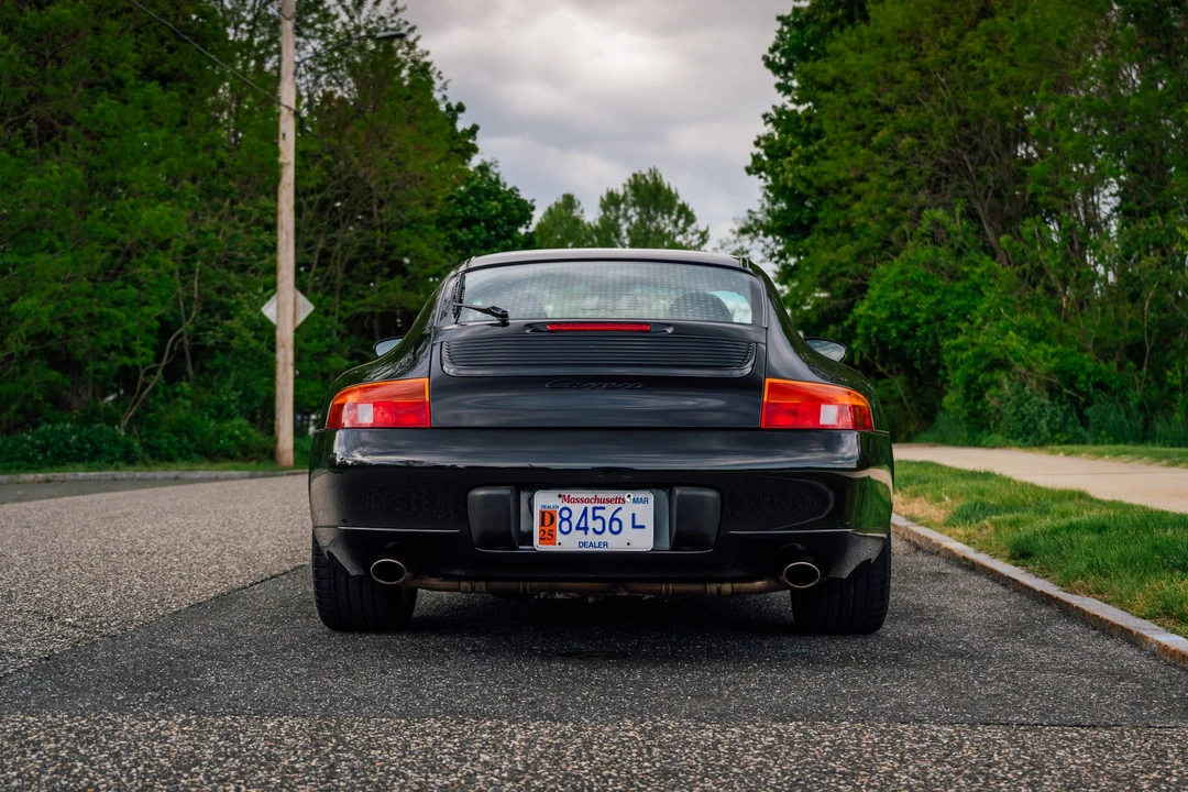 1999 Porsche 996 Carrera - Image 14 of 31