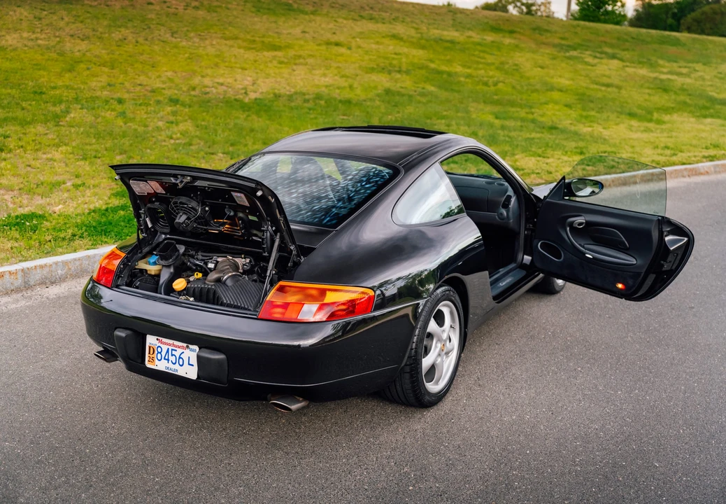 1999 Porsche 996 Carrera - Image 12 of 31