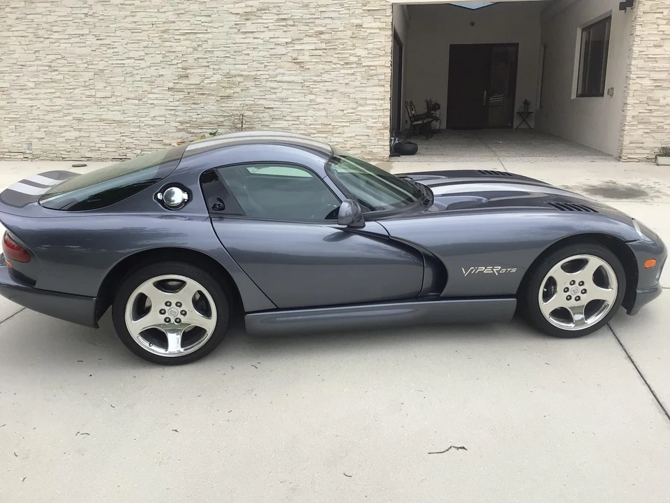 2000 Dodge Viper GTS 2nd Gen - Image 8 of 31