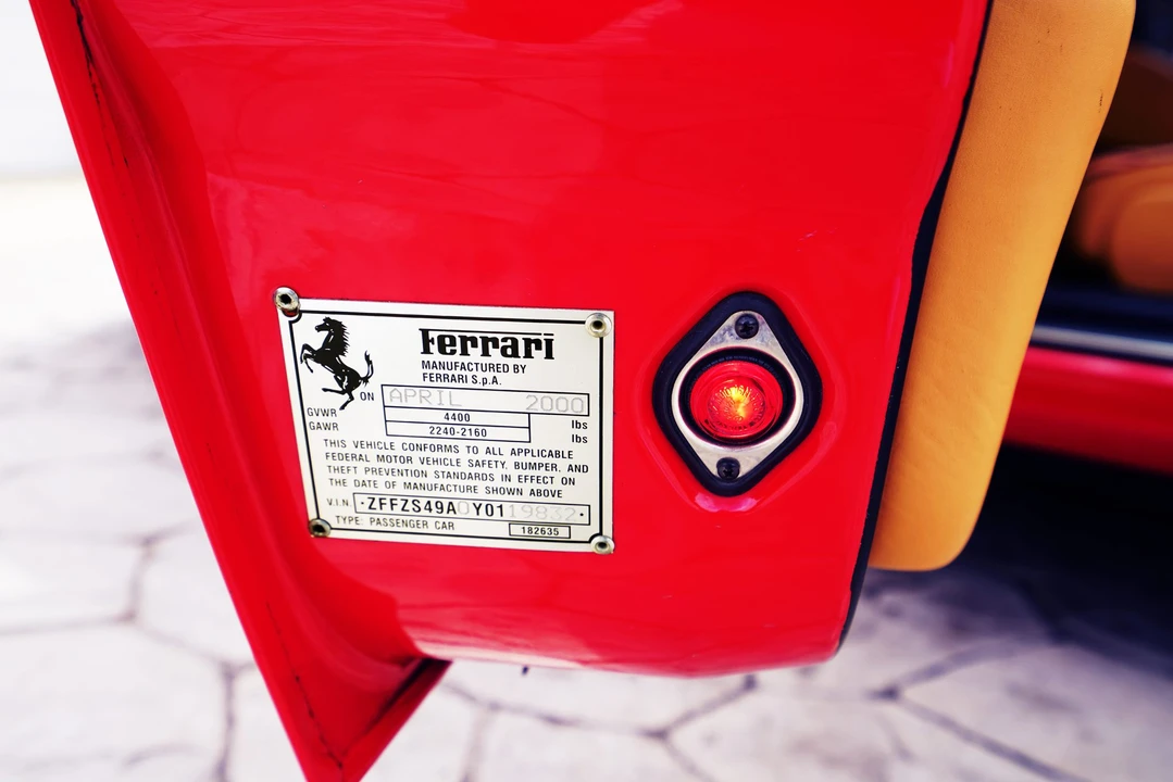2000 Ferrari 550 Maranello - Image 25 of 31