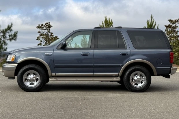2000 Ford Expedition 1st Gen - Image 3 of 8