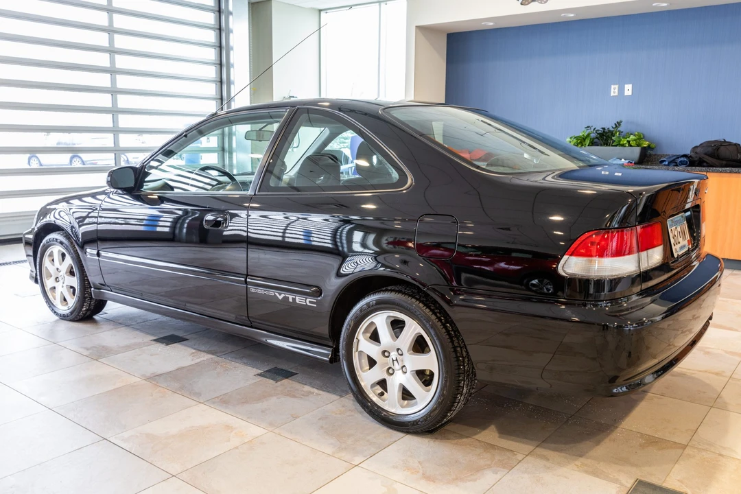 2000 Honda EM1 Civic Si - Image 5 of 31