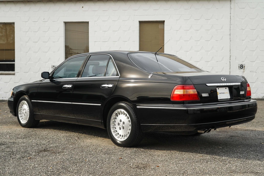 2000 Infiniti Q45 2nd Gen - Image 5 of 31