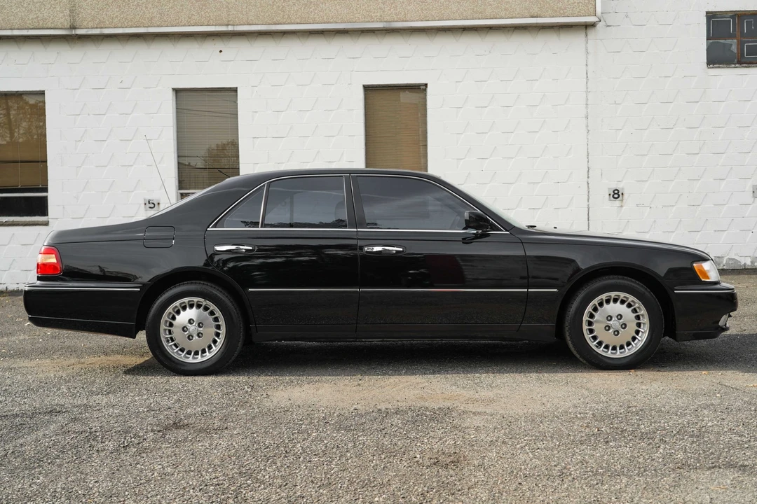 2000 Infiniti Q45 2nd Gen - Image 11 of 31