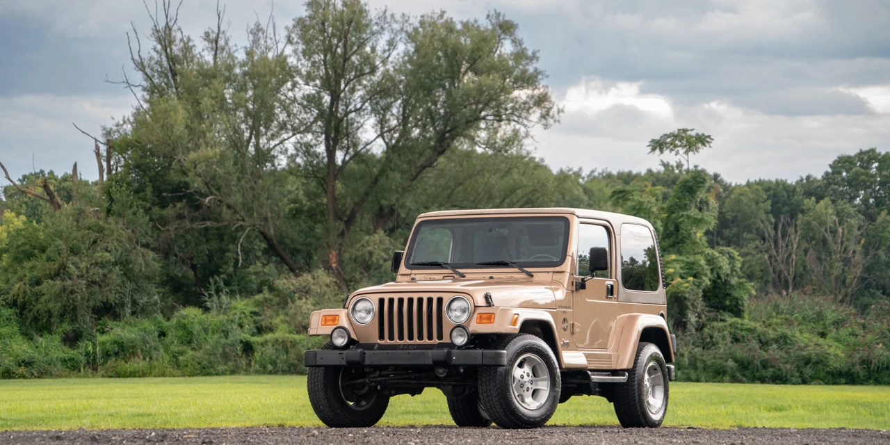 2000 Jeep TJ Wrangler - Image 2 of 31