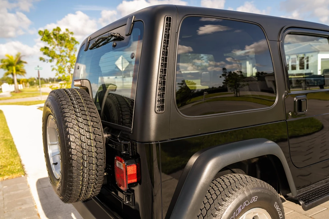 2000 Jeep TJ Wrangler - Image 20 of 31
